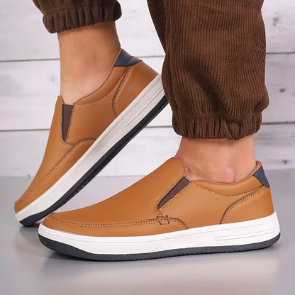 Men'S Solid Slip-On Slippers