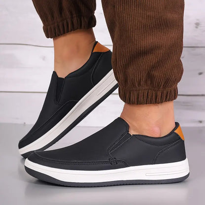 Men'S Solid Slip-On Slippers