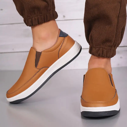 Men'S Solid Slip-On Slippers